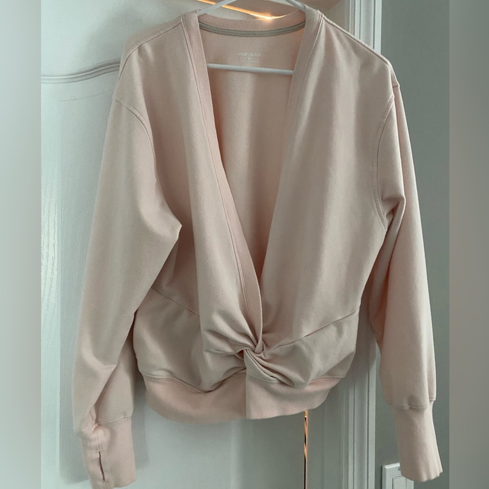 Maduka hand to heart Yoga top